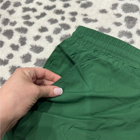 Men’s FairPlay Green Windbreaker Shorts - NWT - Size Large - Picture 8 of 8